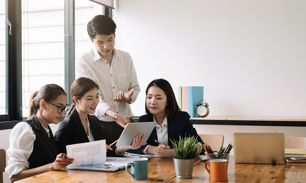 營(yíng)銷(xiāo)團(tuán)隊(duì)賦能:培養(yǎng)高績(jī)效營(yíng)銷(xiāo)人才 營(yíng)銷(xiāo)團(tuán)隊(duì)賦能:培養(yǎng)高績(jī)效營(yíng)銷(xiāo)人才