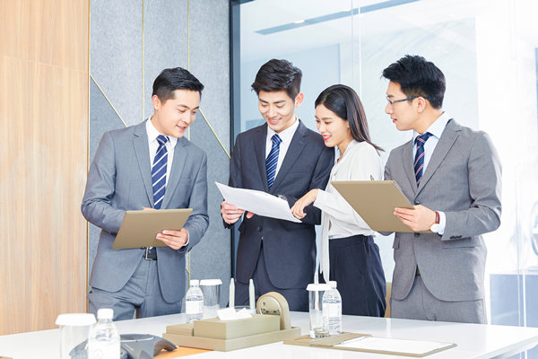 年度經營計劃:戰(zhàn)略落地與績效管理的關鍵 年度經營計劃:戰(zhàn)略落地與績效管理的關鍵