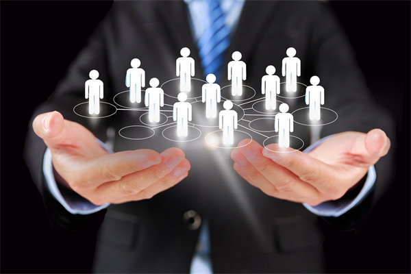 緊扣市場(chǎng)需求，調(diào)整年度經(jīng)營計(jì)劃，增強(qiáng)企業(yè)競爭力